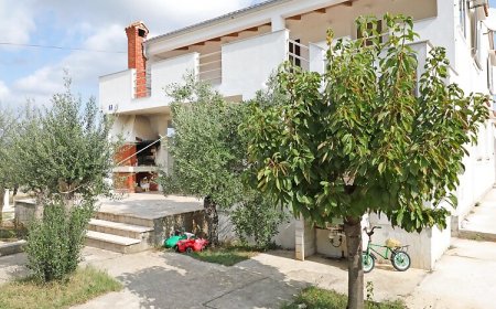 Apartment Ivan Vrsi