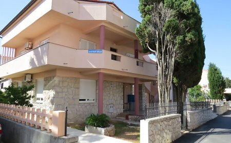 Apartments RUŽICA Novalja