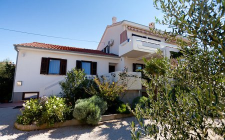 Apartment Nikolina Punat