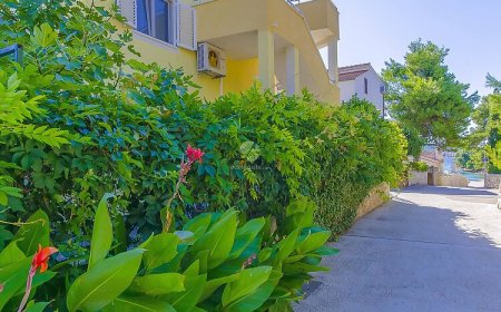 Apartments Kata Rogoznica