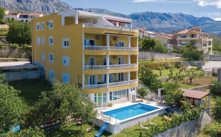 Apartman Žrnovnica - CDE338