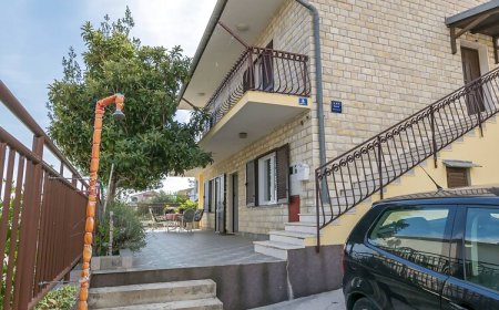 Apartment Moric Arbanija