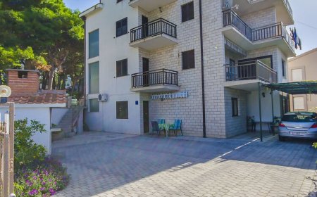 Apartments Marinko Makarska