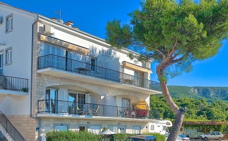 Apartmani Tobo Jelsa