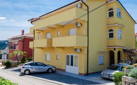 Apartments Mirjana Lopar