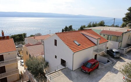 Apartmanok Parkolóhellyel Lokva Rogoznica, Omis - 10358 Lokva Rogoznica