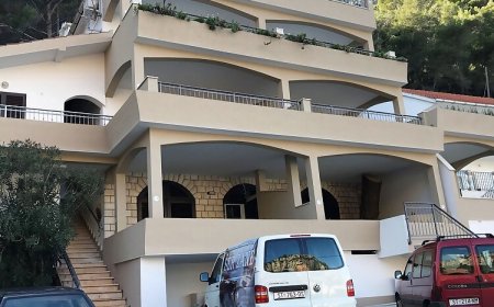 Apartments Apollo Zastrazisce II