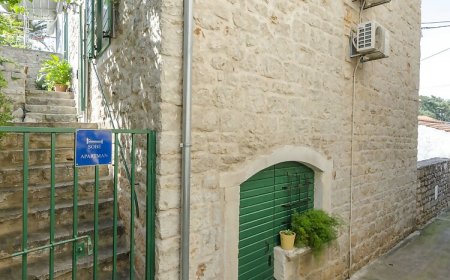 Apartments and Room Lucijo Vrboska