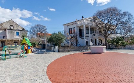 Apartments Snjezana Pirovac