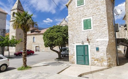 House Gulliver Kastel Sucurac