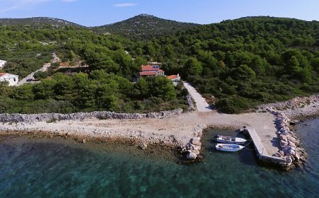 House Majka Marija Tkon