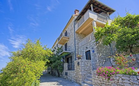 Apartments Neppa Postira