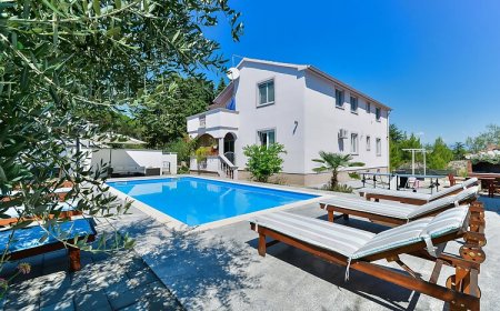 Apartmanok Családok Részére Medencével Zadar - 18098