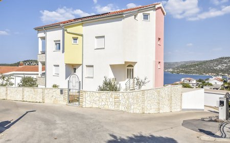 Apartments Vito Razanj