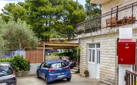 Apartments Toma Arbanija