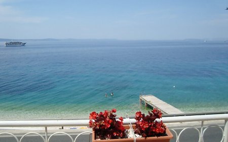 Apartmanok A Tenger Mellett Mali Rat, Omis - 2811 Mali Rat