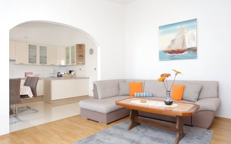 Apartmanok Parkolóhellyel Nemira, Omis - 4652 Nemira