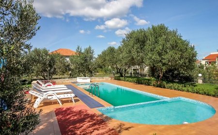 Apartmanok Családok Részére Medencével Nevidane, Pasman - 18054 Neviđane