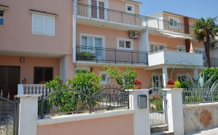 Apartments and Room Zinka Vodice