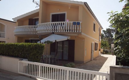 Apartmanok Parkolóhellyel Vir - 16690