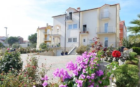 Apartments Mara Vodice