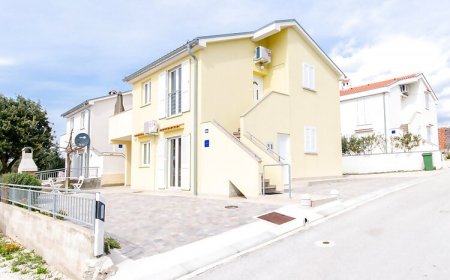 Apartments ANDREA Mandre