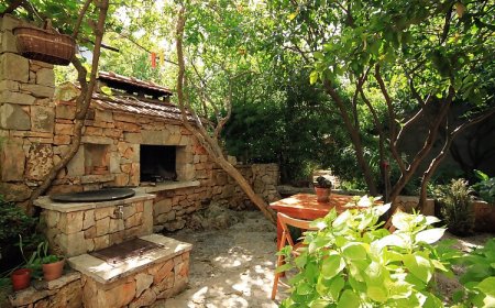 Apartmanok Parkolóhellyel Jelsa, Hvar - 8750 Jelsa