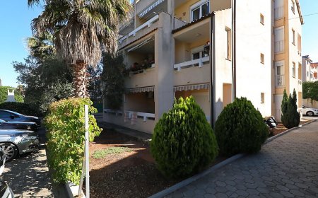 Apartment EMINA Sv. Filip i Jakov