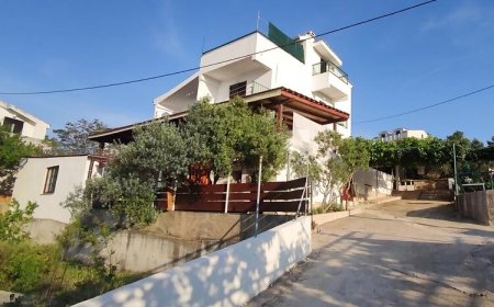 Apartmani Vlado Rogač