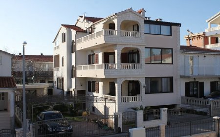 Apartmanok Parkolóhellyel Okrug Gornji, Ciovo - 7546 Okrug Gornji