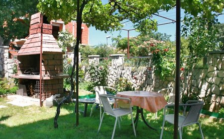 Apartmanok Parkolóhellyel Murter - 5084