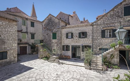 House Heritage Stari Grad