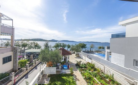 Apartments Ivanka on the beach Vodice
