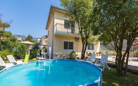 Apartments Ksenija Jadranovo