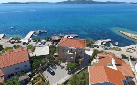 Apartments Superba Brodarica