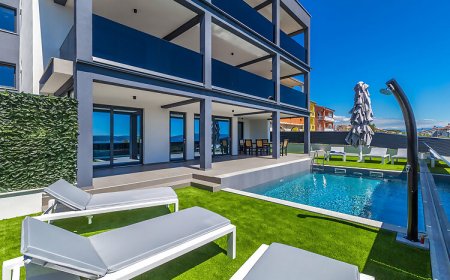 Villa THREE UNITS Crikvenica