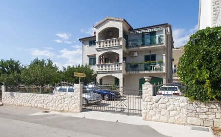Apartmani Per Grebaštica