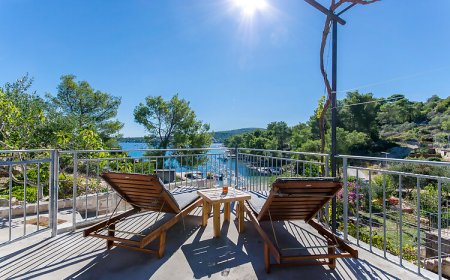 House Isabella Necujam