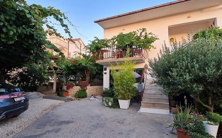 Apartments Jasmine Okrug Gornji