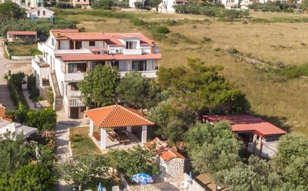 Apartments Crljenko Povljana