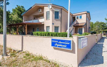 Apartments Zaklina Vir