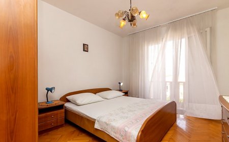 Apartmanok Parkolóhellyel Supetar, Brac - 11278 Supetar