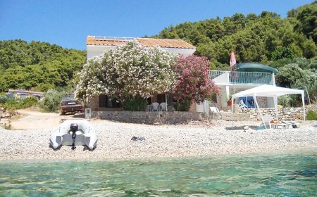 Robinzoni Apartmanok A Tenger Mellett Öböl Skozanje, Hvar - 4624 Skozanje