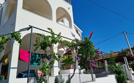 Apartman Lilac Arbanija