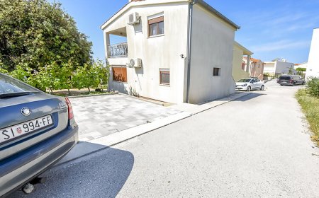 Apartments Flora Rogoznica