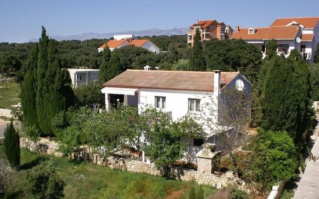 Apartmanok Parkolóhellyel Mandre, Pag - 4058 Mandre