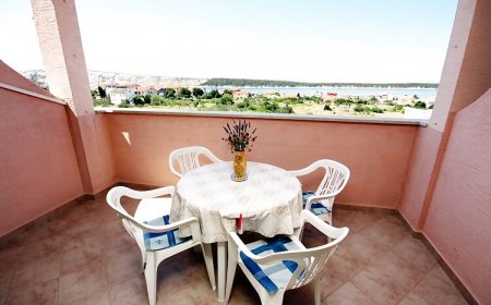 Apartmanok és Szobák Parkolóhellyel Barbat, Rab - 5070 Barbat