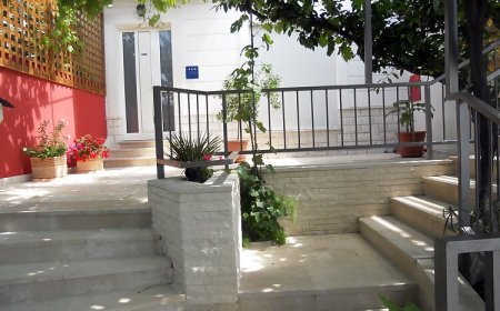 Apartmanok A Tenger Mellett Krilo Jesenice, Omis - 17204 Krilo Jesenice