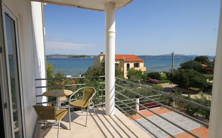 Apartmanok A Tenger Mellett Tkon, Pasman - 8458 Tkon