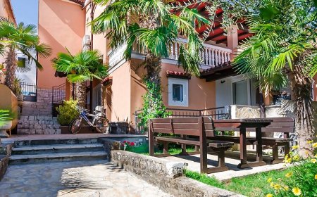 Apartments Ester Funtana